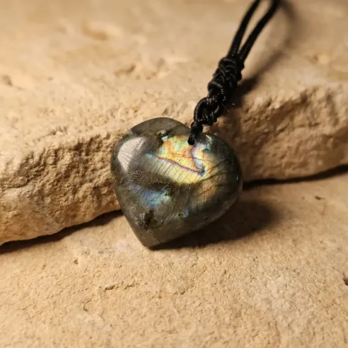 Collier Labradorite Cœur – Protection & Éveil Intuitif