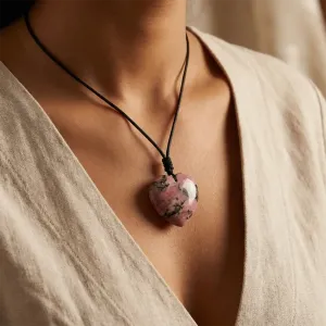 Collier Rhodonite Cœur – Guérison & Douceur Émotionnelle