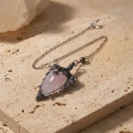 Pendule witchy Quartz Rose – Divination & Amour