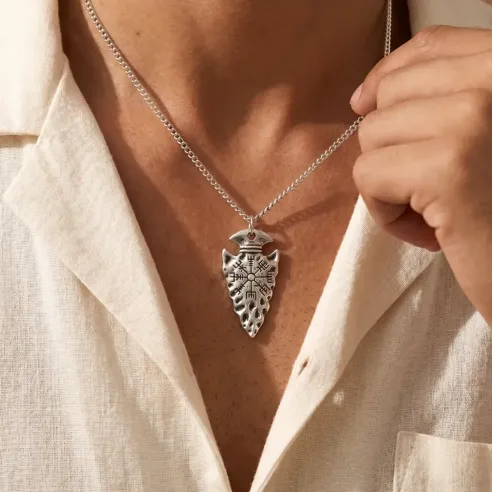 Collier Viking Rune Flèche - force et résilience