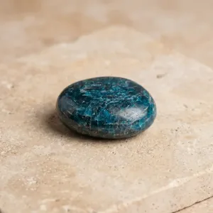 Galet Apatite – Pierre bleue de communication et d’intuition