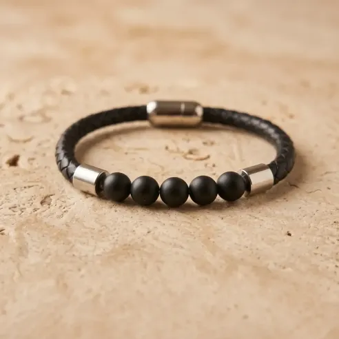 Bracelet cuir et Onyx noir – Force et Protection