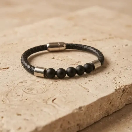 Bracelet cuir et Onyx noir – Force et Protection