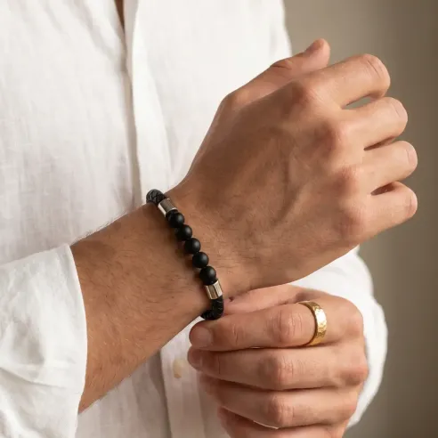 Bracelet cuir et Onyx noir – Force et Protection