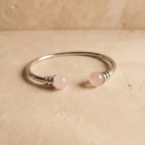 Jonc Quartz Rose Aimanté – Bien-être magnétique et douceur émotionnelle