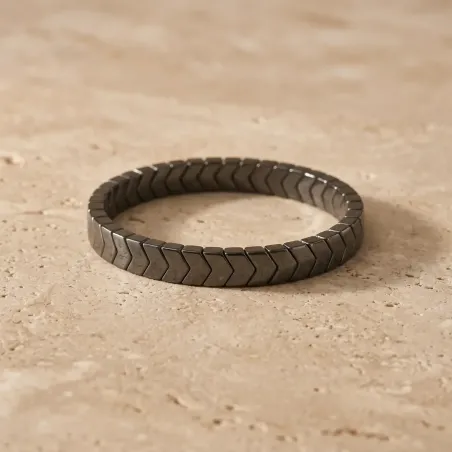 Bracelet Hématite en Flèche Homme – Force & Ancrage