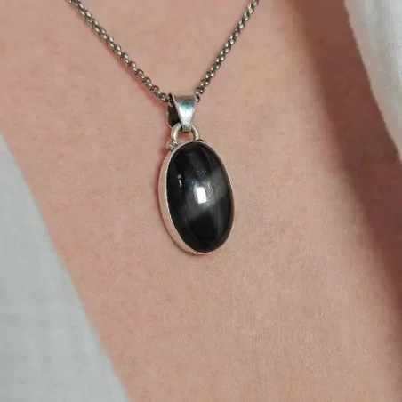 Pendentif Diopside Étoilé – Vérité Intérieure & Sagesse