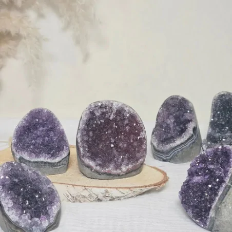 Mini Géode Améthyste – Harmonie & Énergie spirituelle
