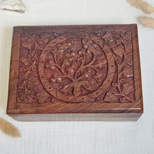 Boîte à bijoux Feuilles – Bois gravé 18 cm