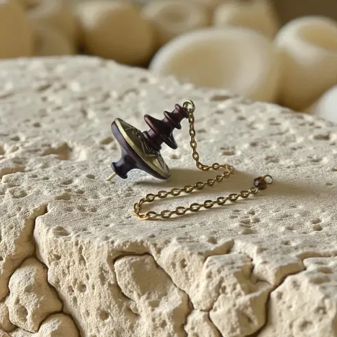 Pendule Mystica – Outil de radiesthésie en bois et laiton