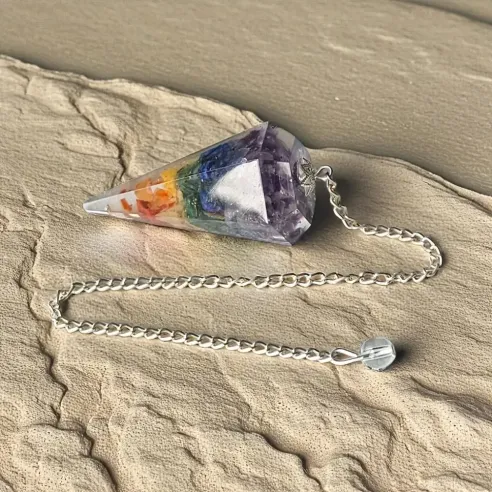 Pendule Orgonite 7 chakras – outil de divination énergétique