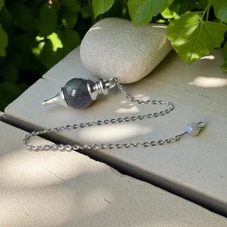 Pendule Boule Labradorite – Outil divinatoire en pierre naturelle