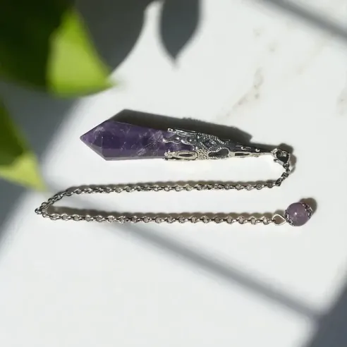 Pendule en Améthyste Witch – Magie & Intuition spirituelle