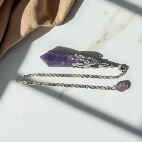 Pendule en Améthyste Witch – Magie & Intuition spirituelle