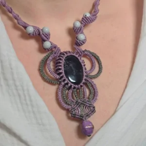 Collier macramé améthyste – Bijou artisanal pierre naturelle