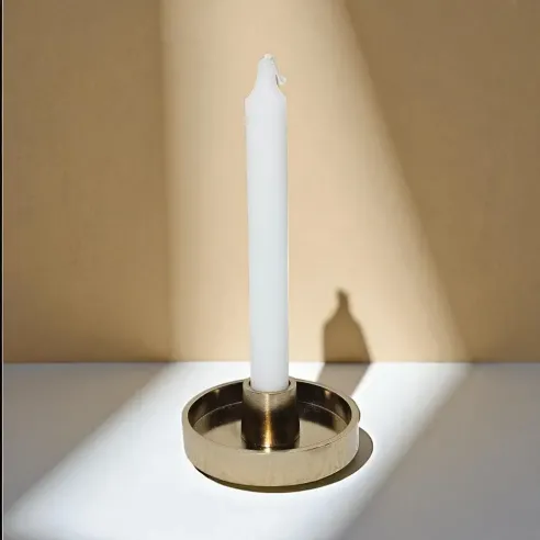 Cierge Blanc Teinté Masse – rituel de lumière et prière