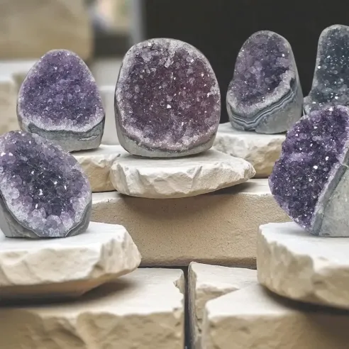 Mini Géode Améthyste – Harmonie & Énergie spirituelle