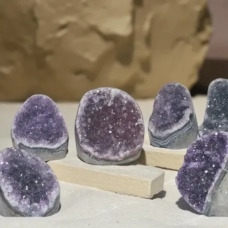 Mini Géode Améthyste – Harmonie & Énergie spirituelle