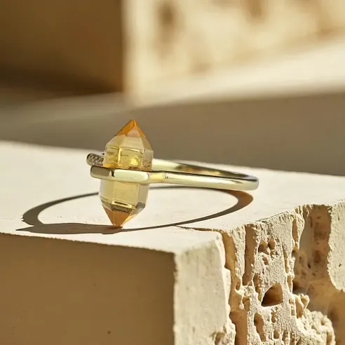 Bague citrine double pointe – Joie et abondance
