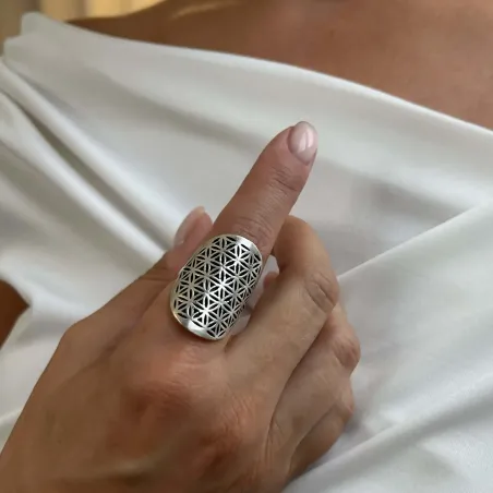 Bague Fleur de Vie Argentée – Harmonie et énergie sacrée