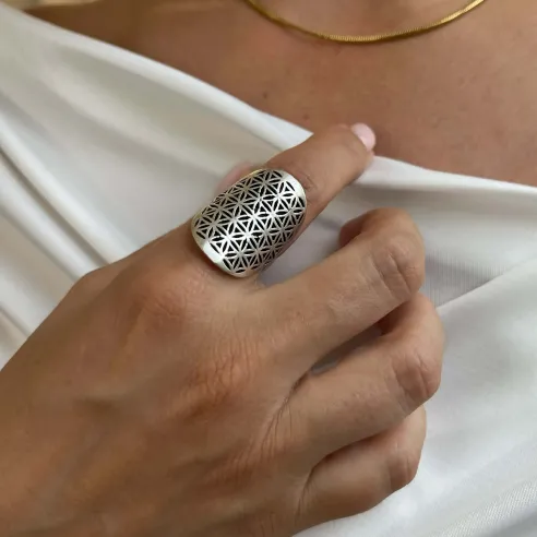Bague Fleur de Vie Argentée – Harmonie et énergie sacrée