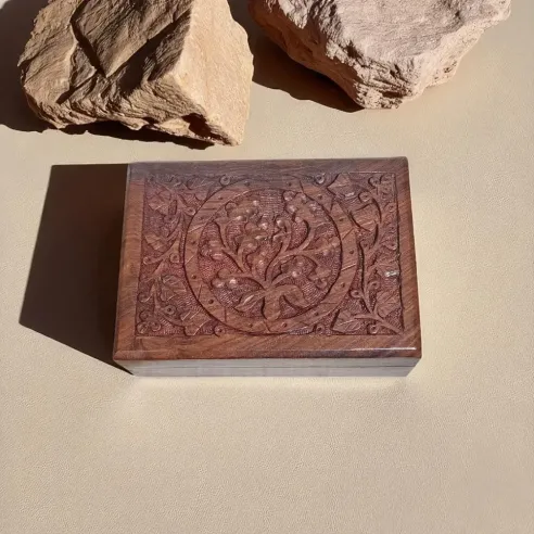 Boîte à bijoux Feuilles – Bois gravé 18 cm