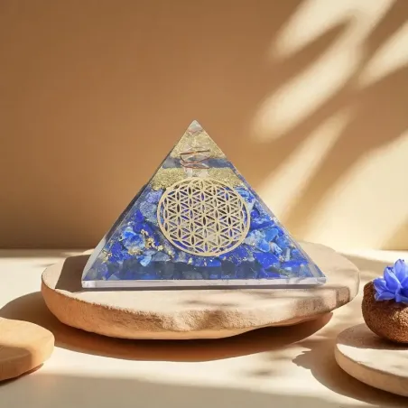 Pyramide orgonite lapis lazuli – Clarté & protection mentale