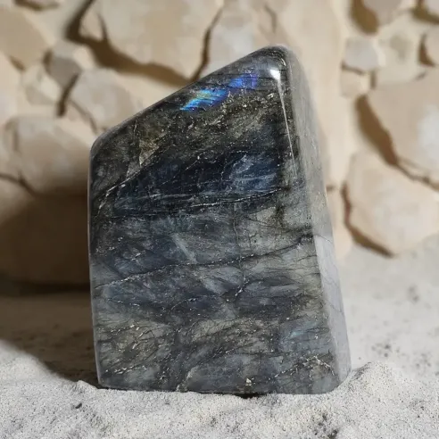 Labradorite polie forme libre – Pierre de protection intuitive