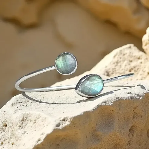Jonc Argent et Labradorite – Protection & élégance