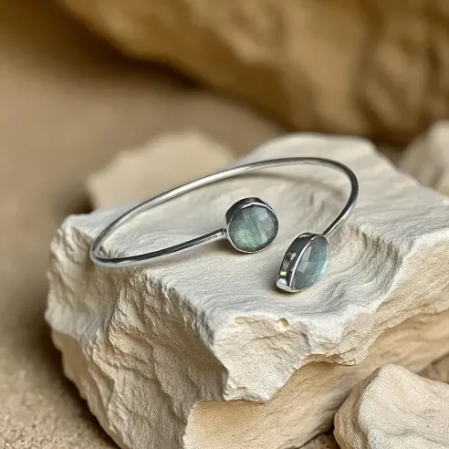 Jonc Argent et Labradorite – Protection & élégance