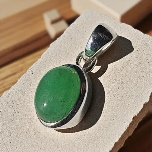 Pendentif en Jade oval Argent – Équilibre - sérénité du cœur