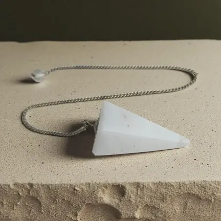 Pendule pierre de lune hexagonale – Intuition et féminin sacré