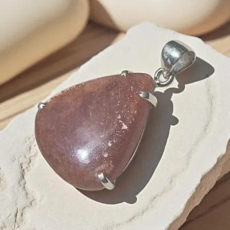 Pendentif Pierre de soleil argent forme triangle vitalité