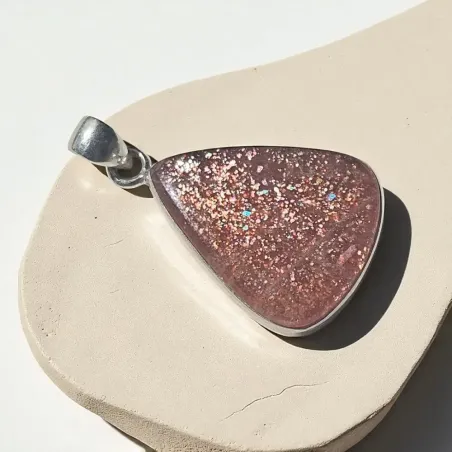 Pendentif Pierre de soleil argent forme triangle vitalité