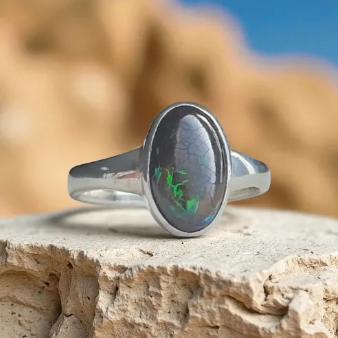 Bague Opale Boulder – Intuition & lumière mystique