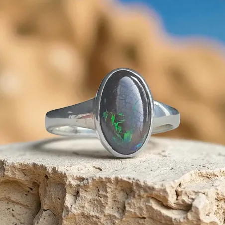 Bague Opale Boulder – Intuition & lumière mystique