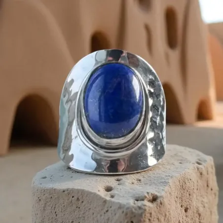Bague Lapis Lazuli et Argent Martelée – Sagesse & Clarté