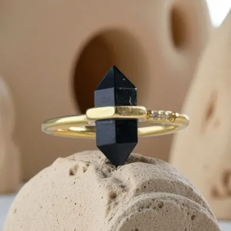 Bague Onyx noir Pointe – Bijou d’ancrage et de protection