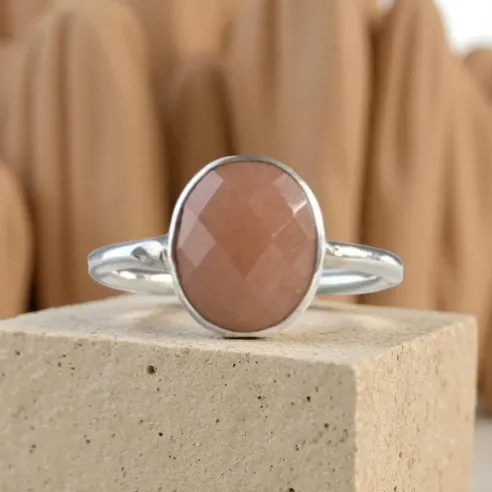 Bague en Pierre de Soleil – Énergie solaire et élégance