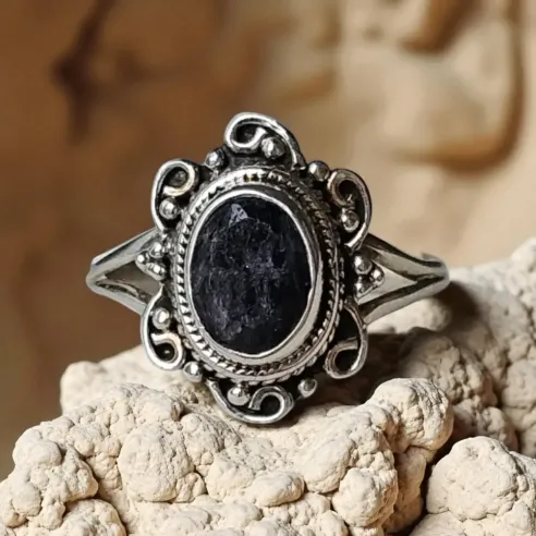 Bague Saphir Juliette – Argent fleuri et sagesse intérieure