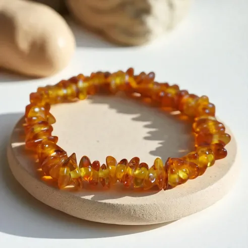 Bracelet en chips d’ambre – Énergie douce & apaisante