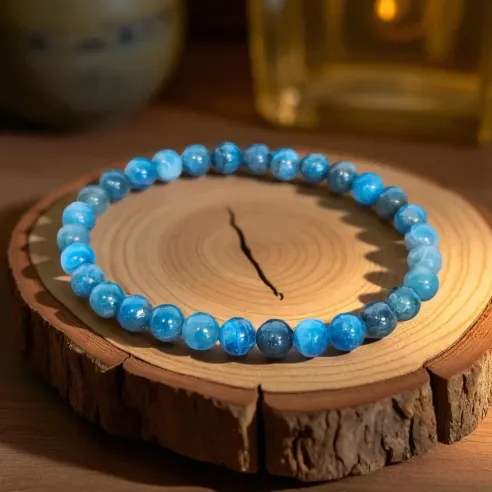 Bracelet Apatite Bleue – communication et intuition claire