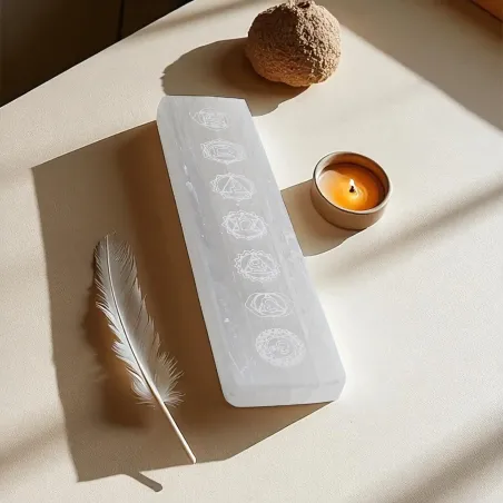 Plaque en Sélénite 7 Chakras – Équilibre & Harmonie