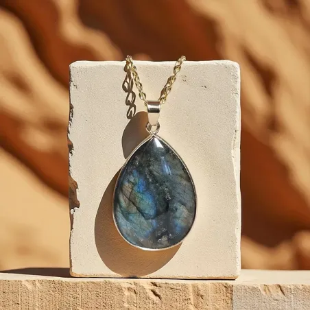 Collier Doré Labradorite Extra Goutte – Protection & Élégance spirituelle