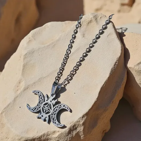 Collier Nœud Celtique Soleil & Lune – Acier inox équilibrant