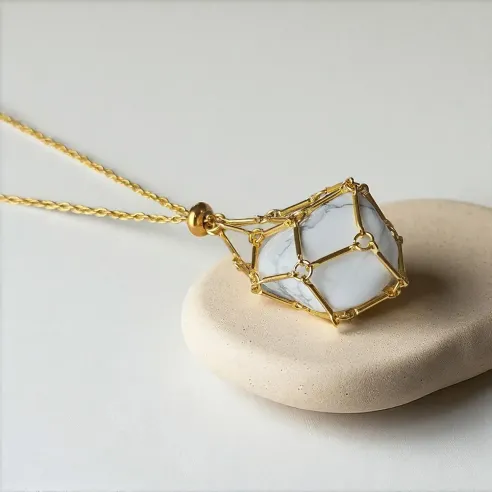 Collier pierre roulée – Acier inox doré réglable