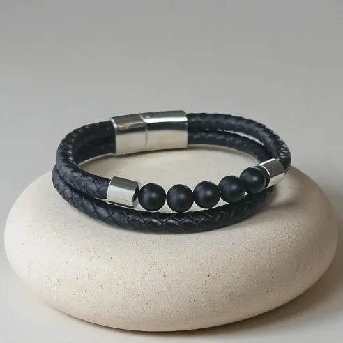 Bracelet Cuir et Onyx – Élégance Ancrée & Protection