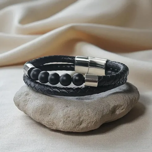 Bracelet Cuir et Onyx – Élégance Ancrée & Protection