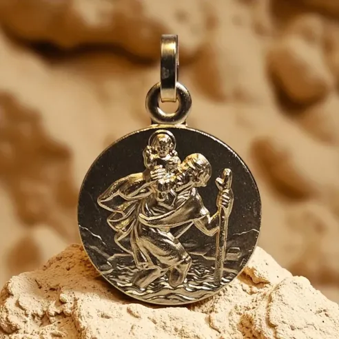 Médaille de Saint Christophe – Protection du voyageur & foi intérieure