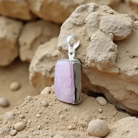 Pendentif en Kunzite rectangle – Amour inconditionnel